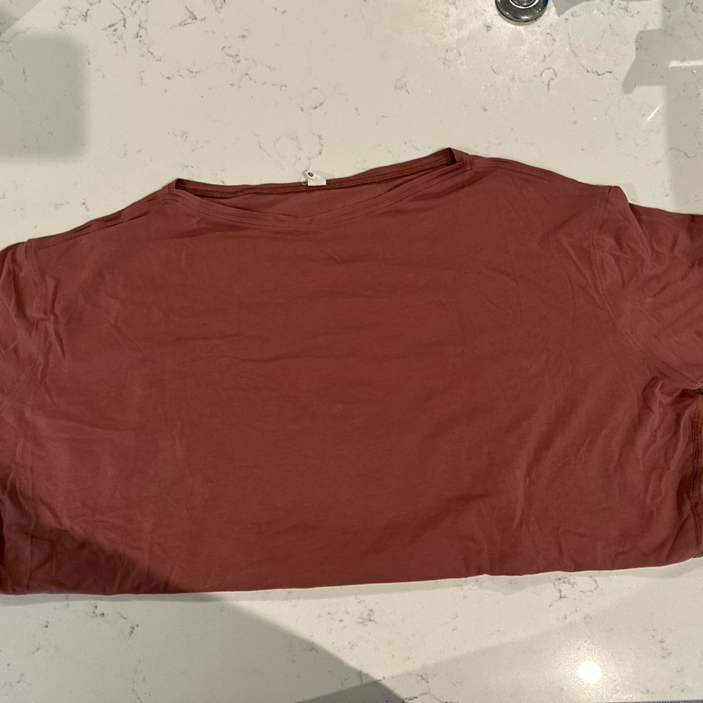 Lululemon Back In Action Short Sleeve Mauve Size 8